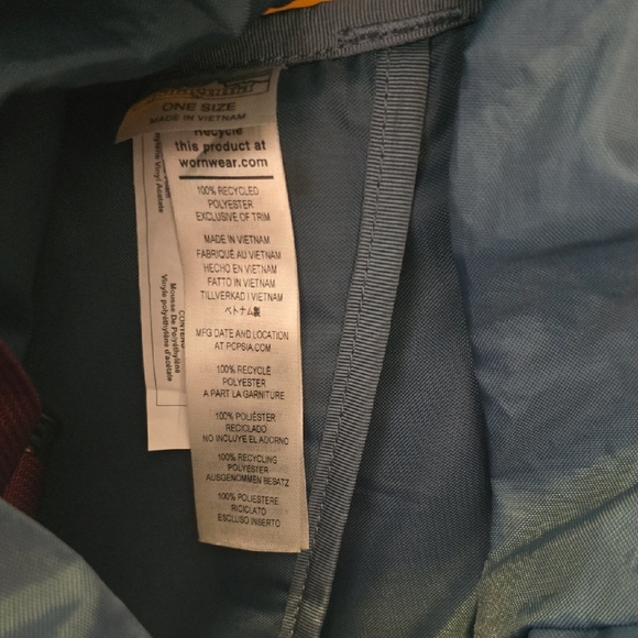 Patagonia Two-Tone Yellow and Black Backpack - Picture 3 of 4